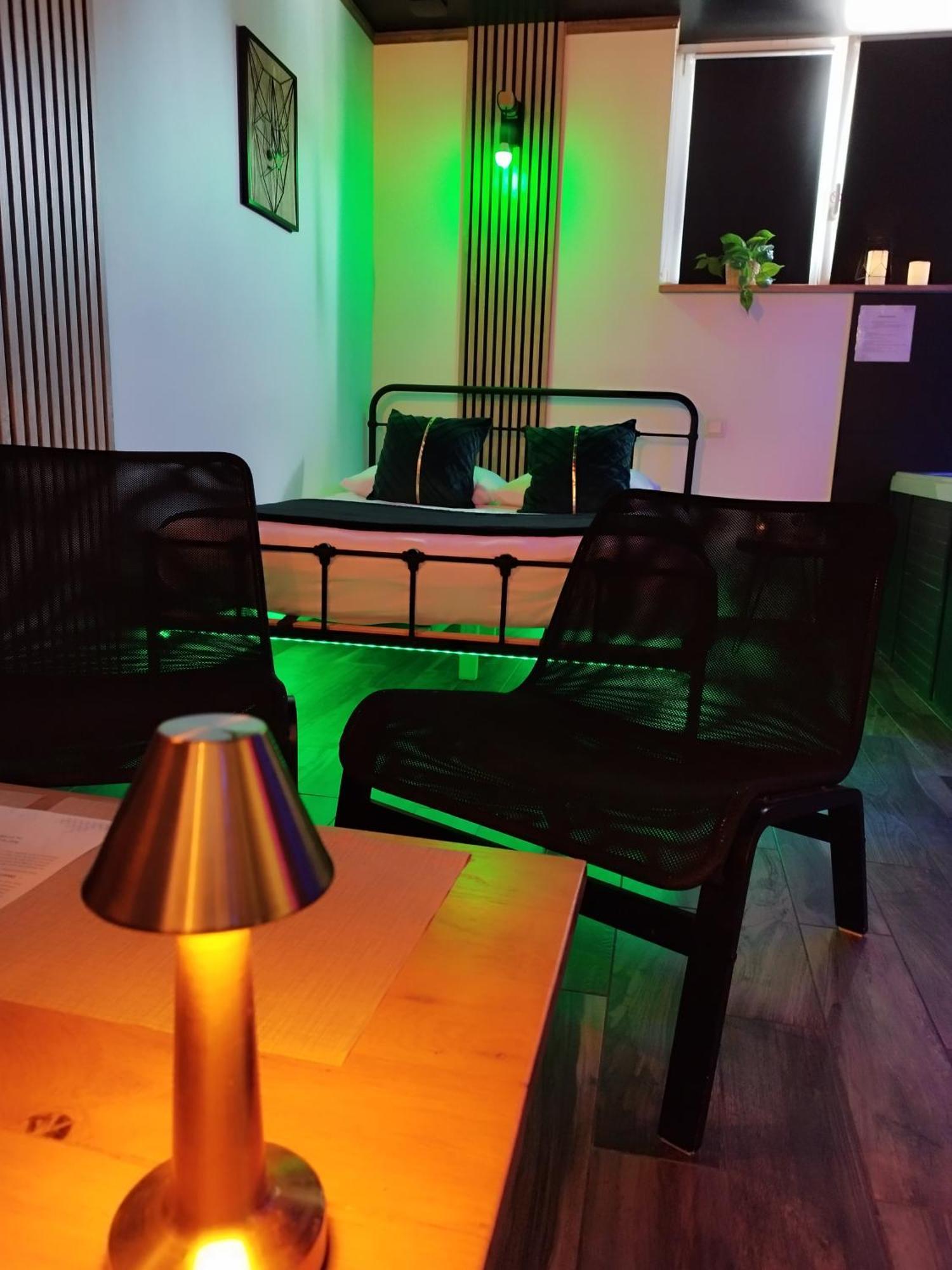 Autrement Spa Avelin Екстериор снимка
